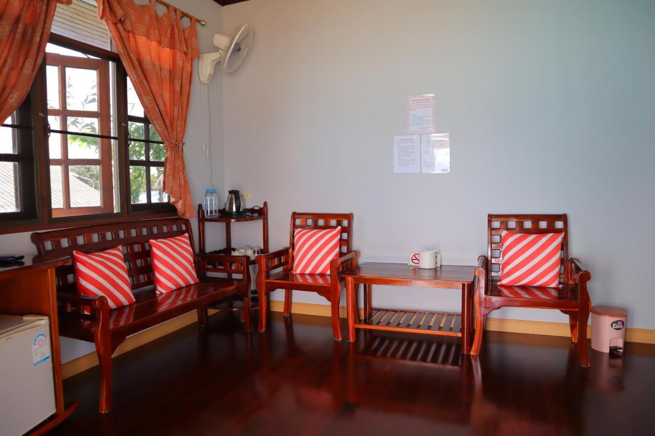 Ban Sulada Guest House Laem Ngop Экстерьер фото