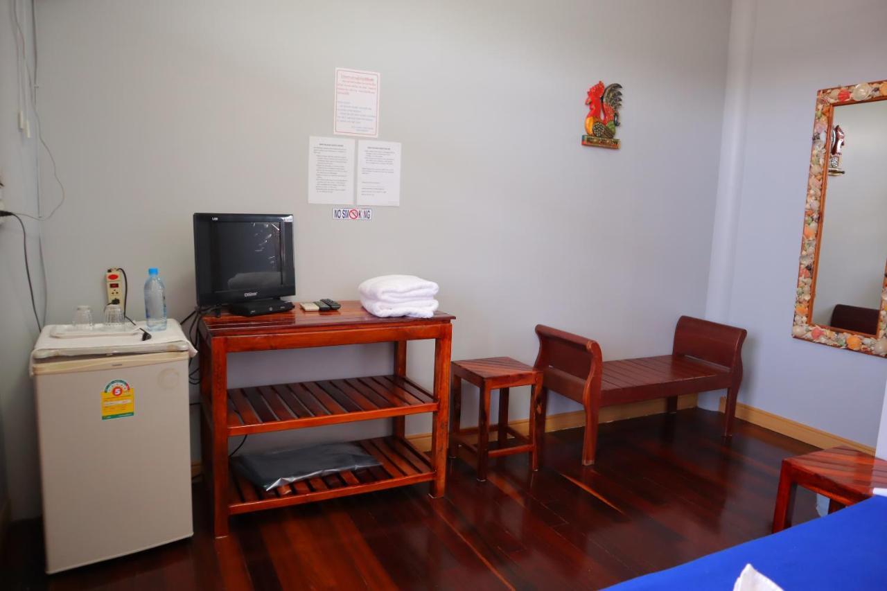 Ban Sulada Guest House Laem Ngop Экстерьер фото