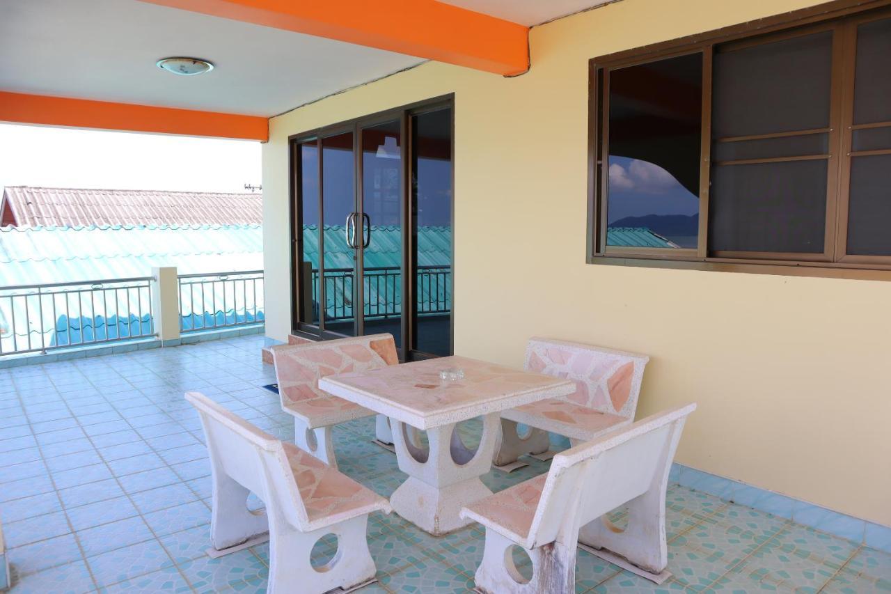 Ban Sulada Guest House Laem Ngop Экстерьер фото