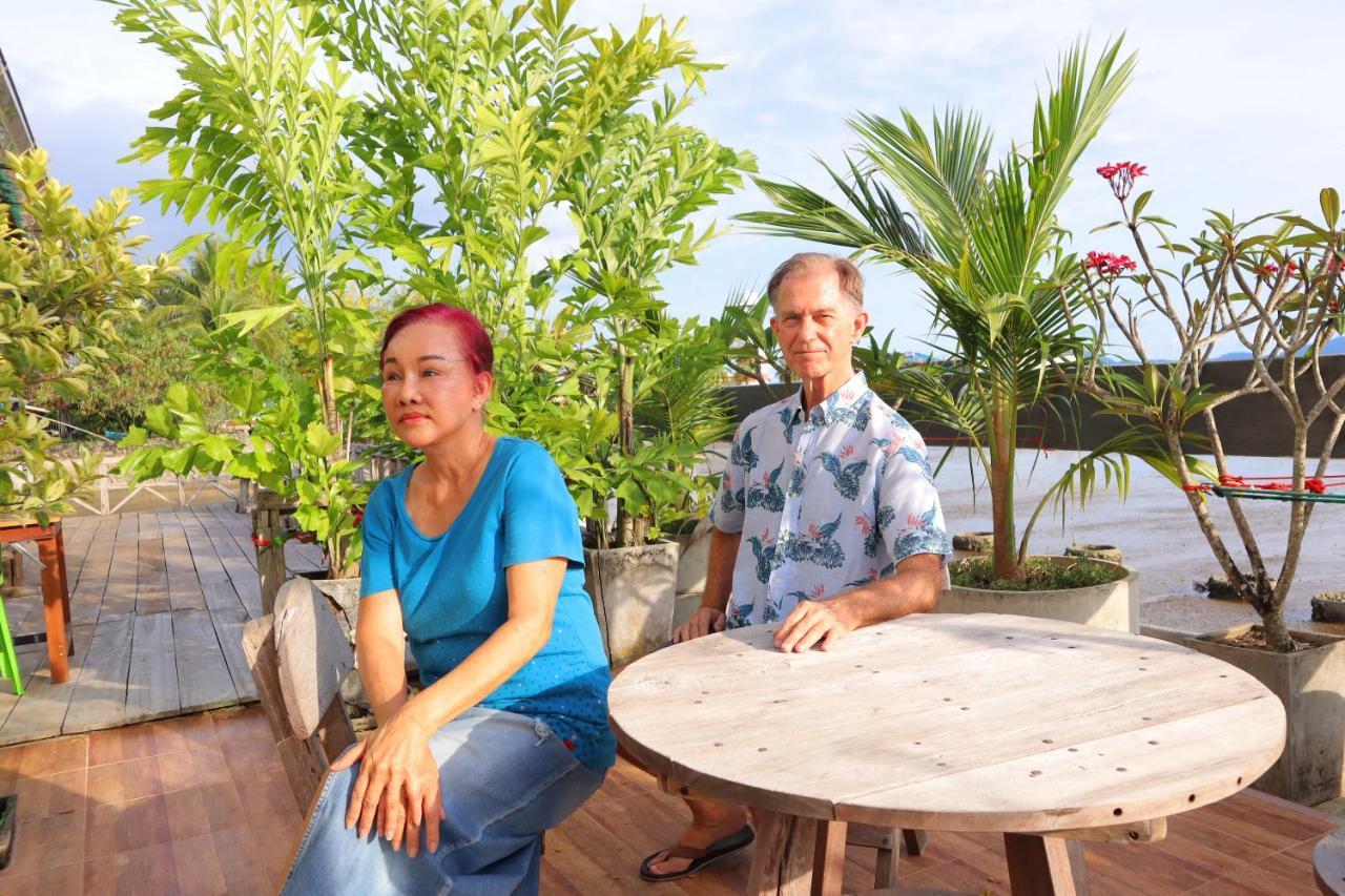 Ban Sulada Guest House Laem Ngop Экстерьер фото