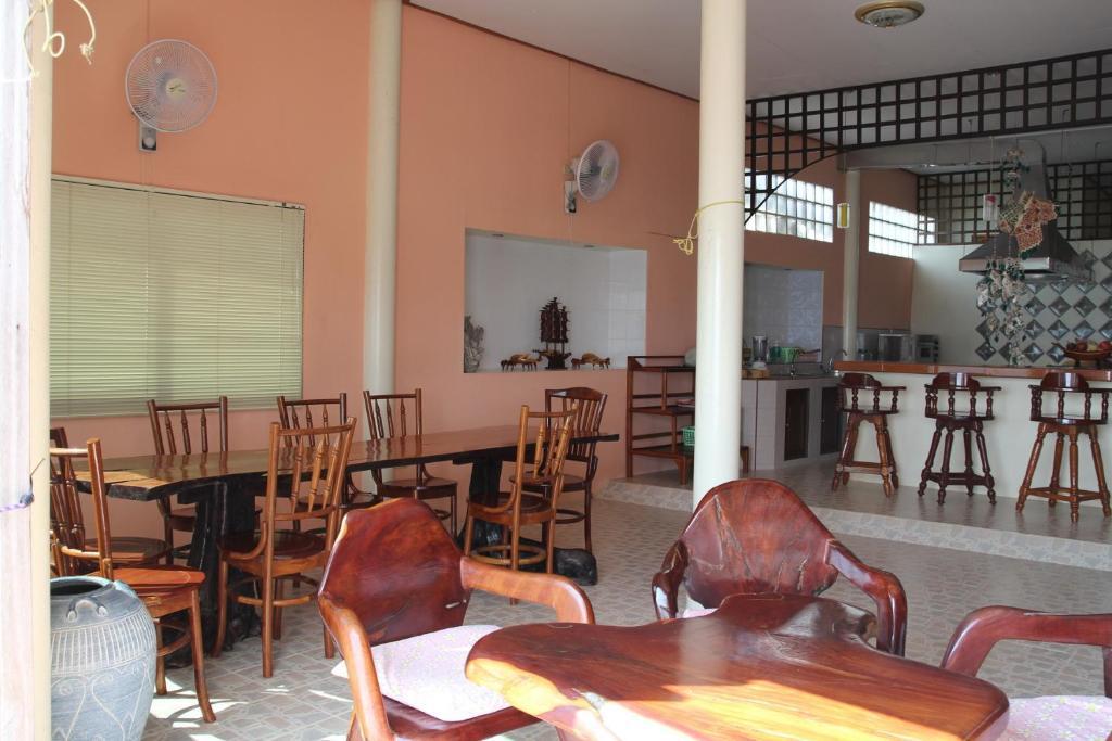 Ban Sulada Guest House Laem Ngop Экстерьер фото