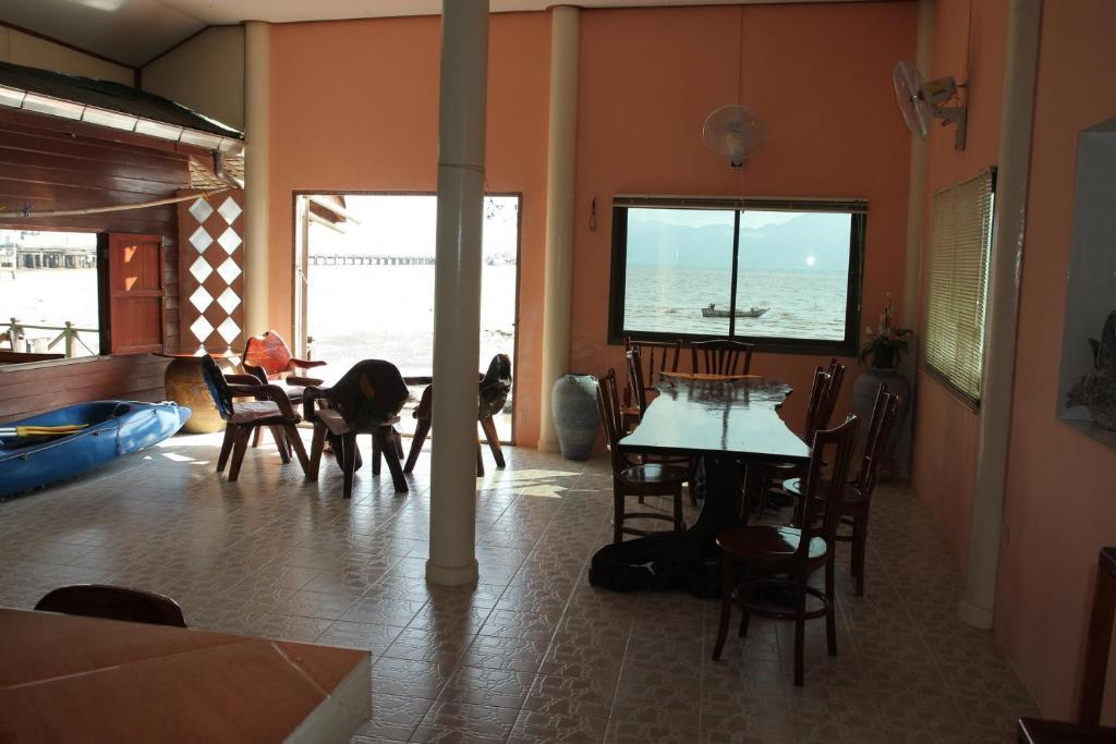 Ban Sulada Guest House Laem Ngop Экстерьер фото